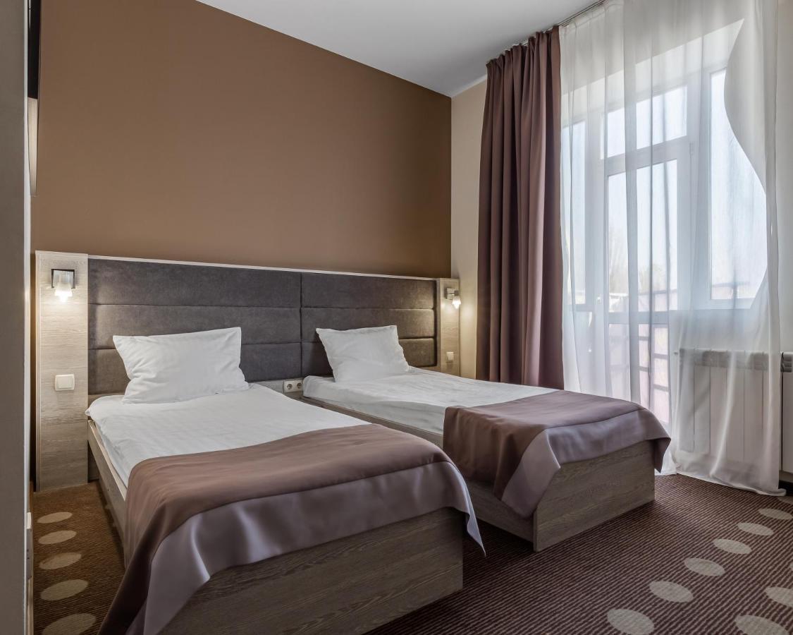 Ambassador Plaza Hotel Kyiv Exterior photo