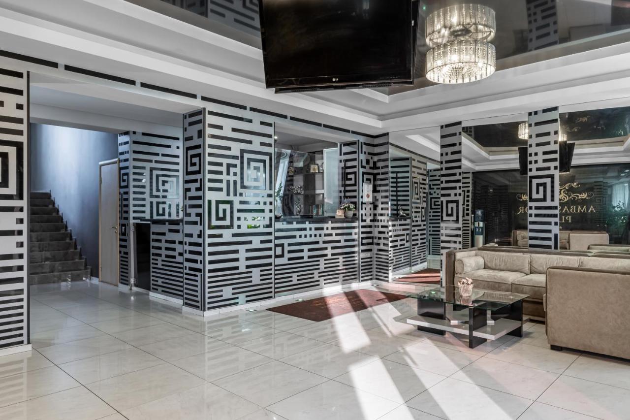 Ambassador Plaza Hotel Kyiv Exterior photo